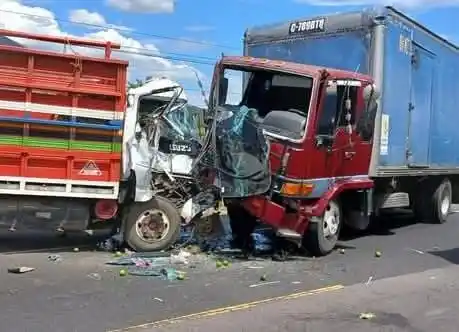 Red InformativaSv 24/7 Y Tráfico post