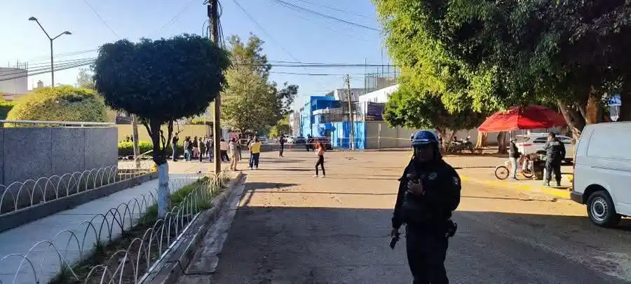 Image from Vialidad Oaxaca: *🔴 <a class="text-blue-500 hover:underline cursor-pointer" href="/has...