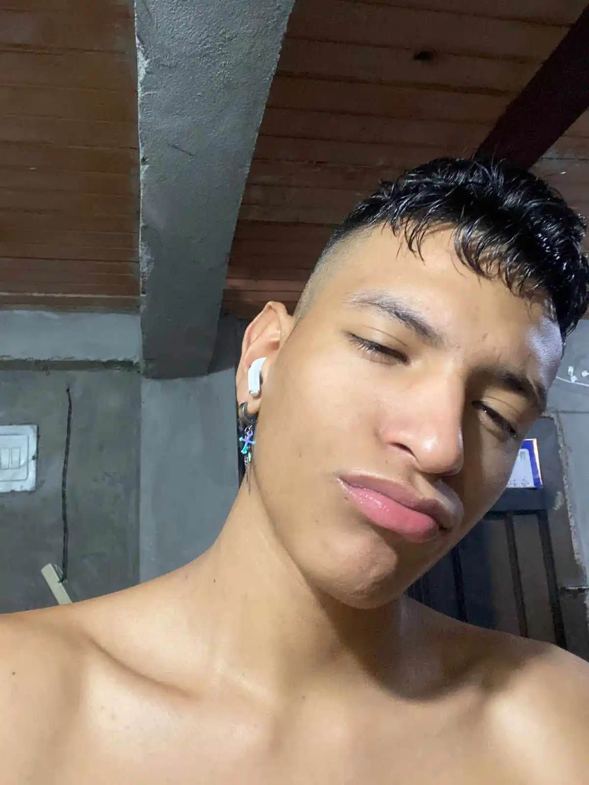 SantiagoAriasZ.Oficial post