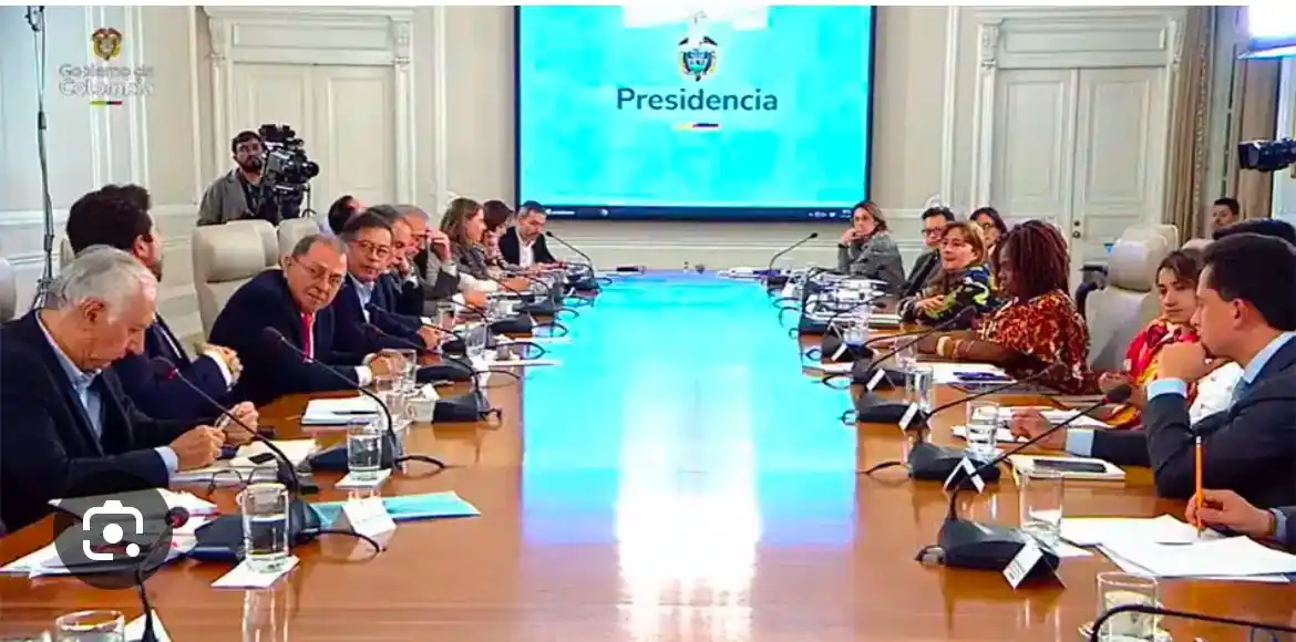 Senador Antonio Correa post