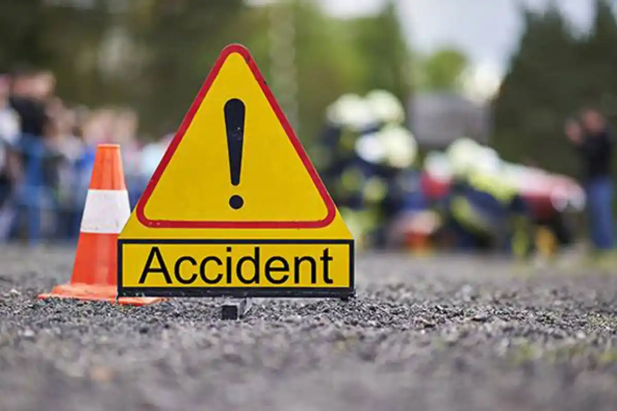 Image from 89.8 Bridge FM : *Six die in Fatal road accident.* Bulambuli Police are investigating a...