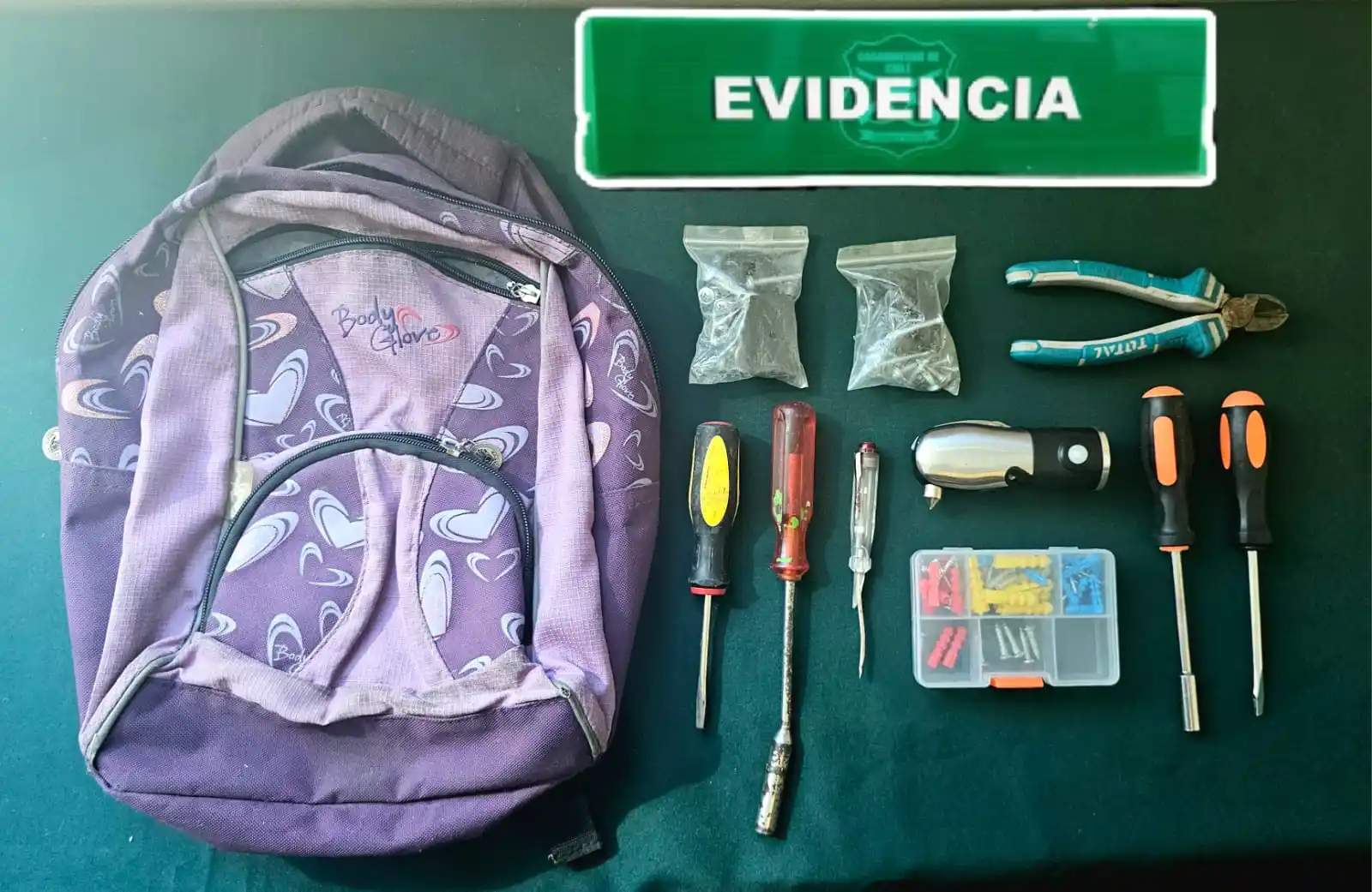 Image from Amigos Informa: Carabineros de la 6ta. Comisaría ChillanViejo durante esta mañana, det...