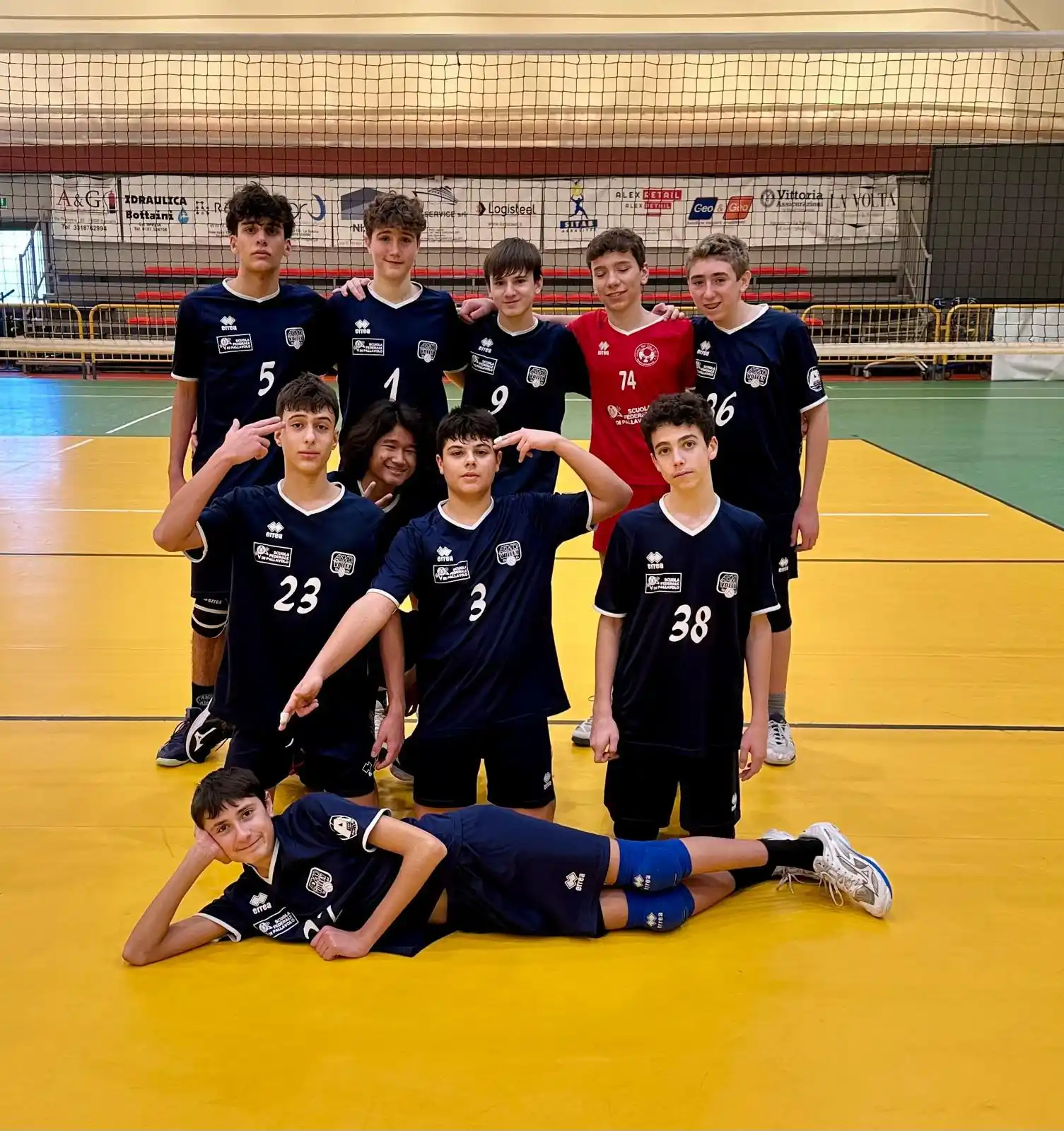 Image from Amis Admo Volley: Under 15M VDM - Admo Volley 3-0 (25-22/25-15/25-20) Cremisio 4 Trovi...