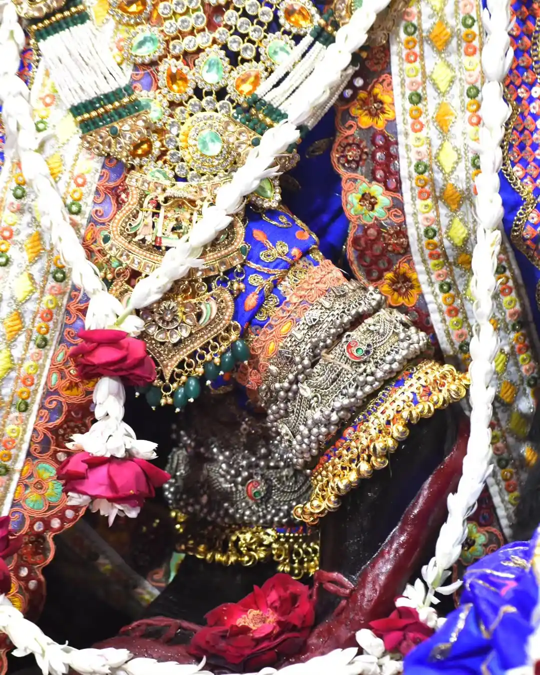 बांके बिहारी जी परिवार post