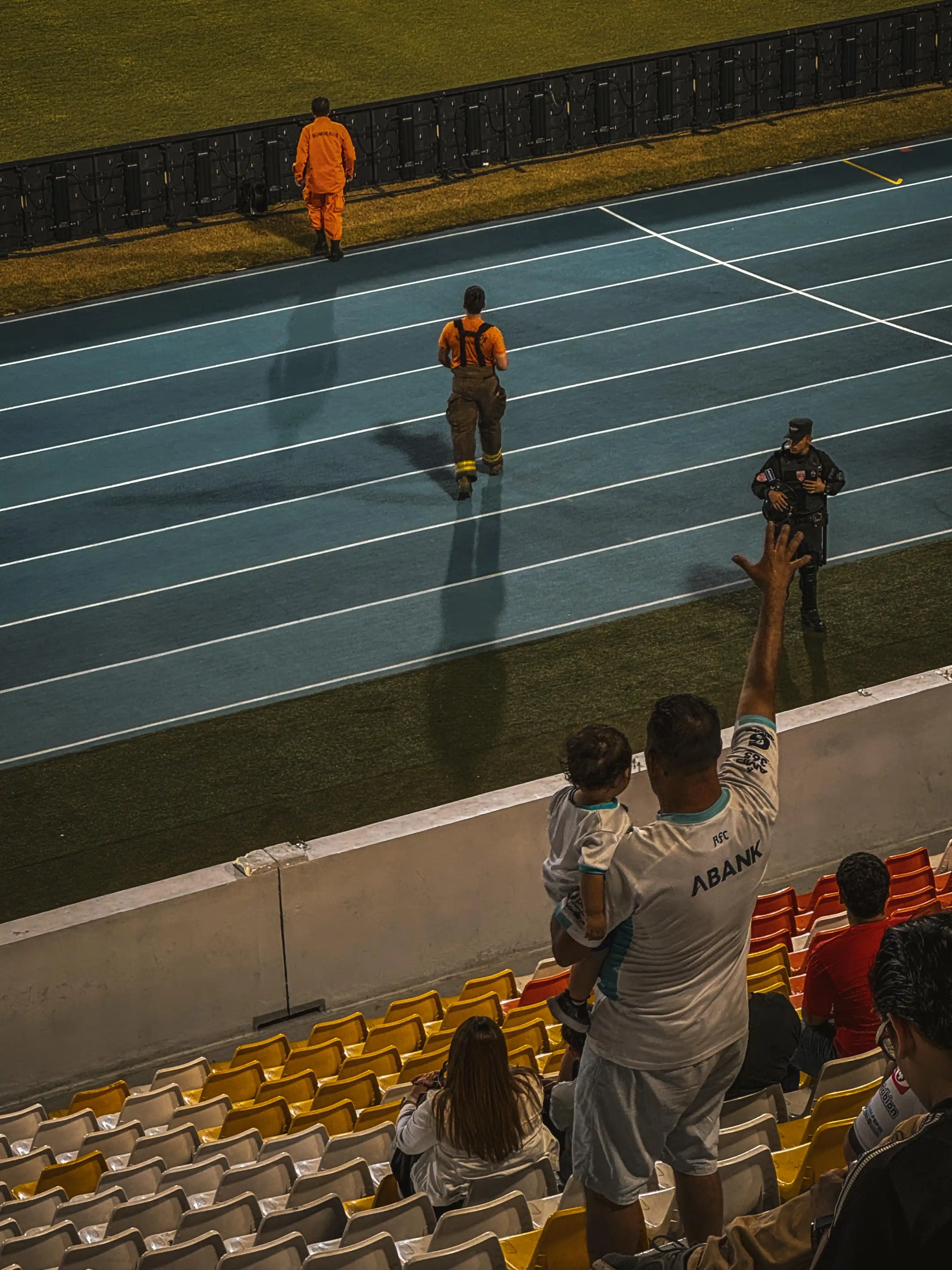 BARRA BRAVA AFC post