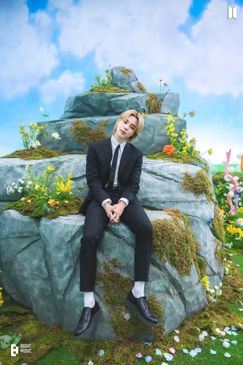 Image from 💜⟭⟬BTS⁷⟭⟬💜: — 📊| "Smeraldo Garden Marching Band" por Jimin (ft Loco) ha superado...