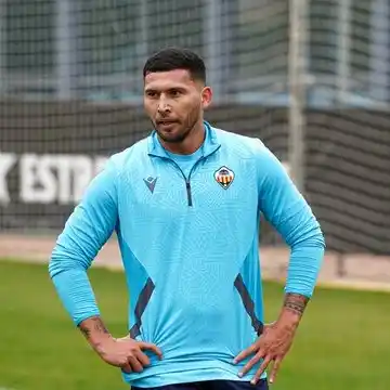 Image from CD Castellón: 🔛 <a class="text-blue-500 hover:underline cursor-pointer" href="/hash...