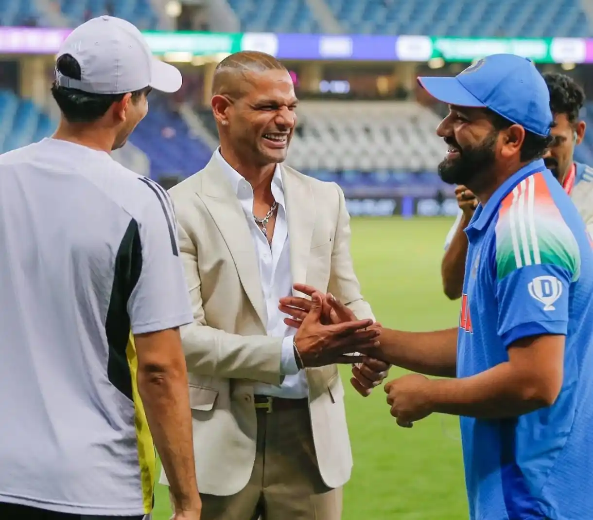 Image from Cricadium🏏: Shikhar Dhawan sharing a moment with Rohit Sharma & Shubman Gill 🇮🇳�...