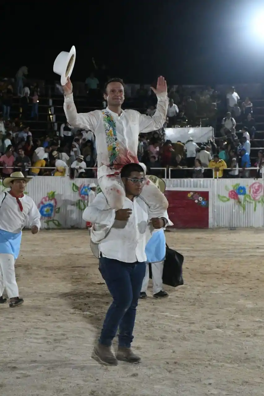Image from De SOL y SOMBRA: ℹ️ Antonio Ferrera indulta a "Caudillo" de la ganadería de Javier Garf...