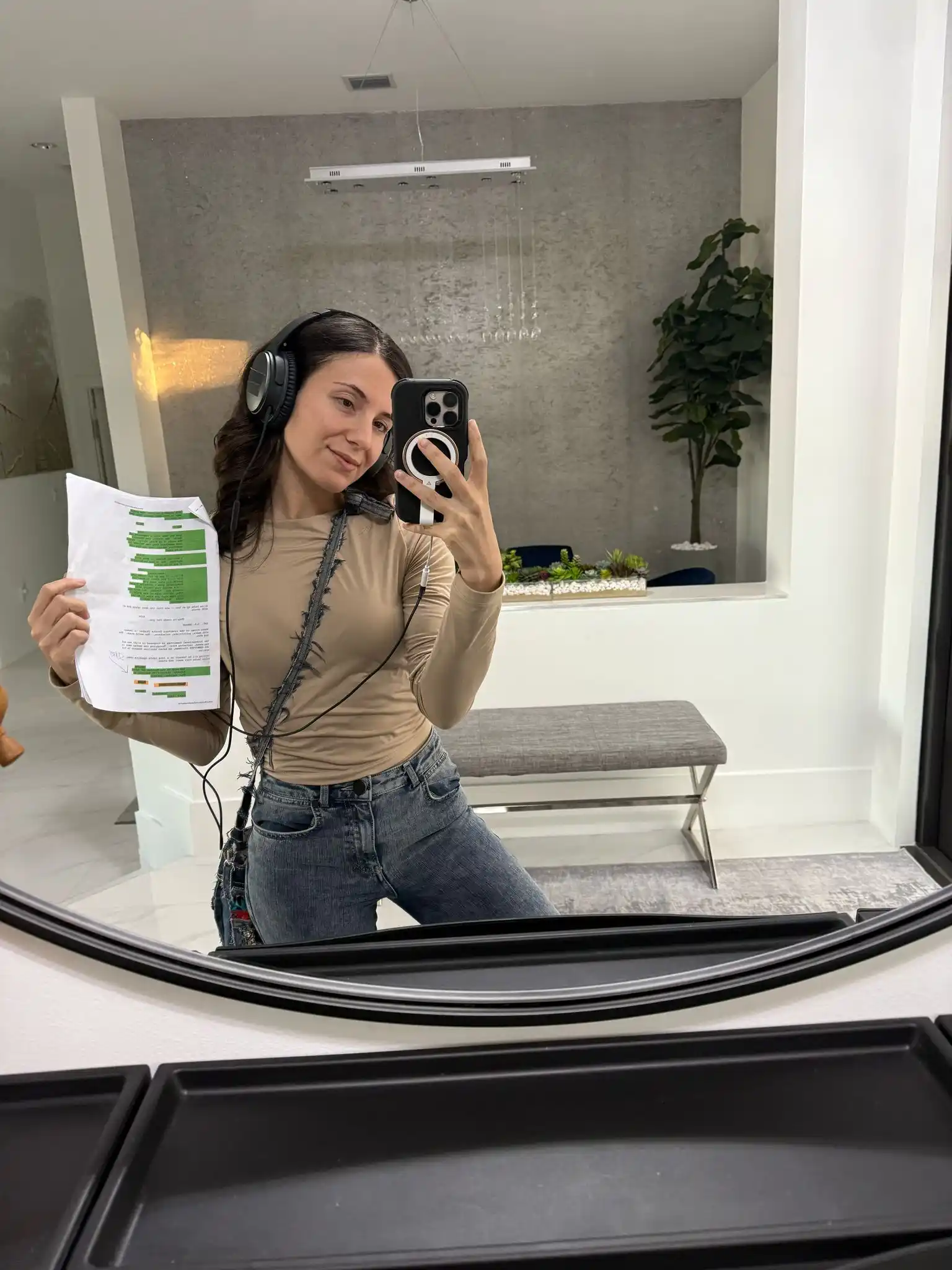 Eliana Ghen post