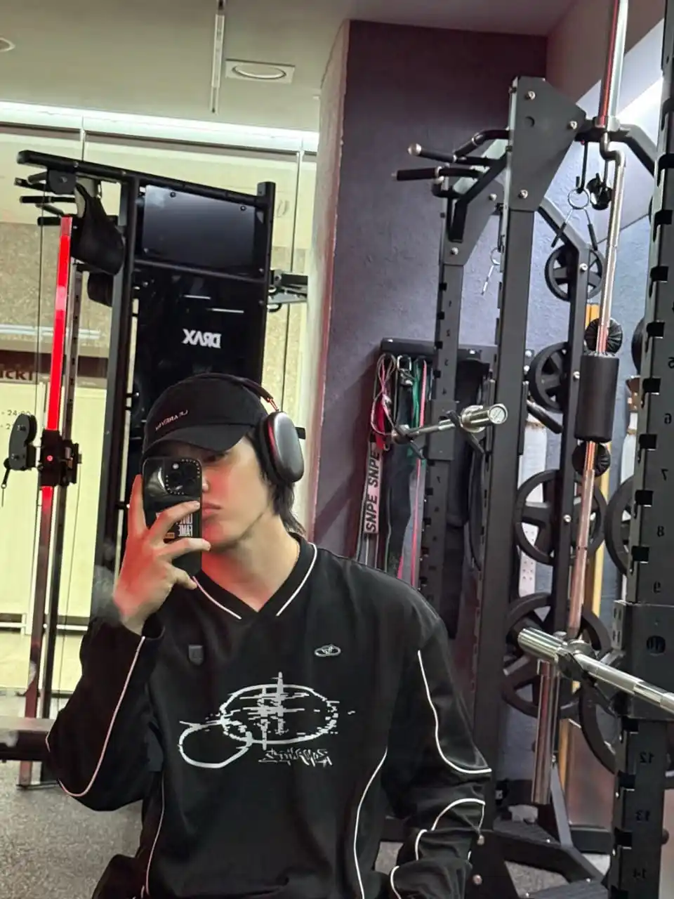 esscapisms universe post