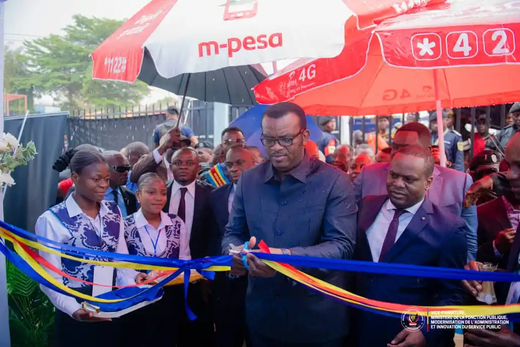 Image from JPL Exclusif: *Fonction Publique : Le VPM Jean-Pierre Lihau inaugure le siège provin...