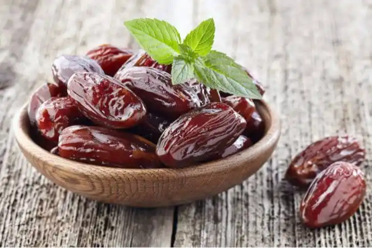 Image from همسات من الحياة: ✔️ من فضائل الصيام أن الله تبارك وتعالى أضافه إلى نفسه؛ فقال سبحانه: (...