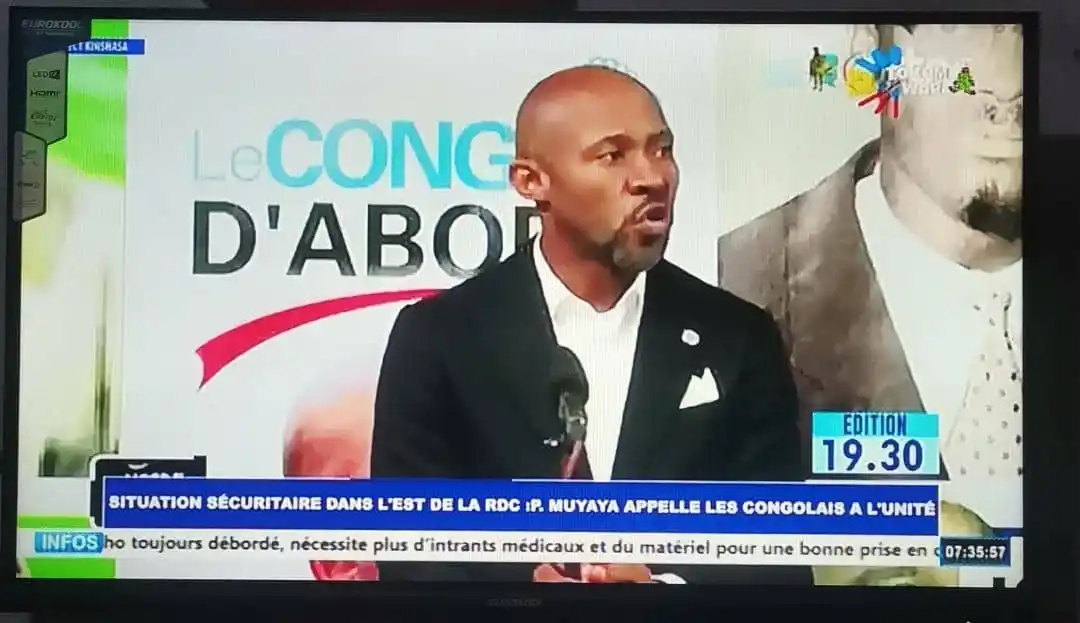 Les Vrais Révolutionnaires (VR) post