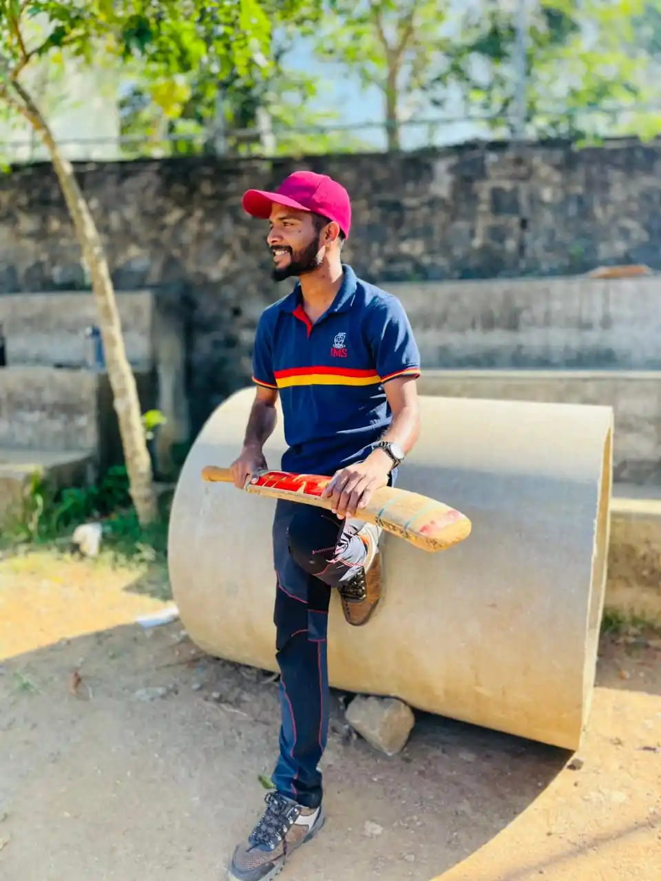 Image from Mahesh Senanayake                   [𝐌 𝐀 𝐒 𝐓 𝐄 𝐑]: *APLA KANDY ♠️*...