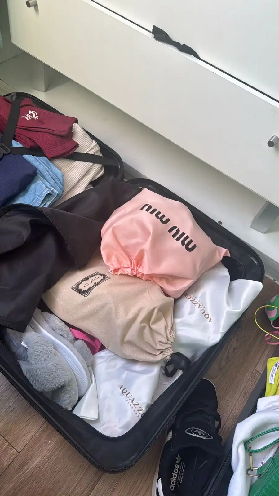 Marroly Makiese  post