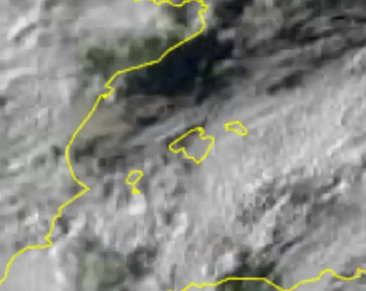 Image from METEO DE LES ILLES: Cel cobert en el Dia de les Illes Balears amb precipitacions, que a Pi...