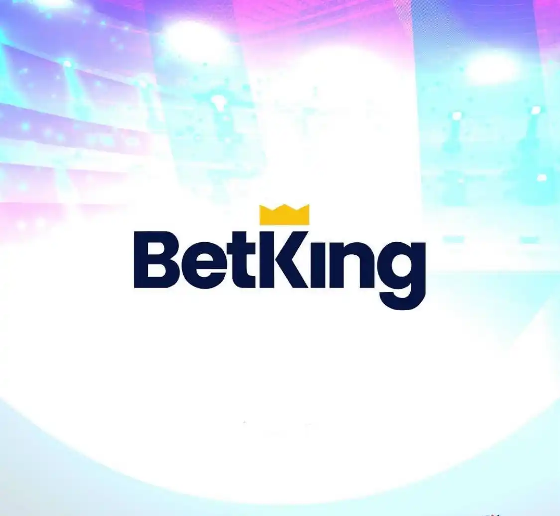 Naira world community  post