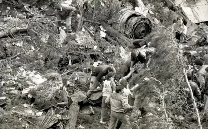 Image from NAIZ: ❗ *Oiz mendia: 40 urte geroago, 148 hildako eragin zituen tragediaren ...