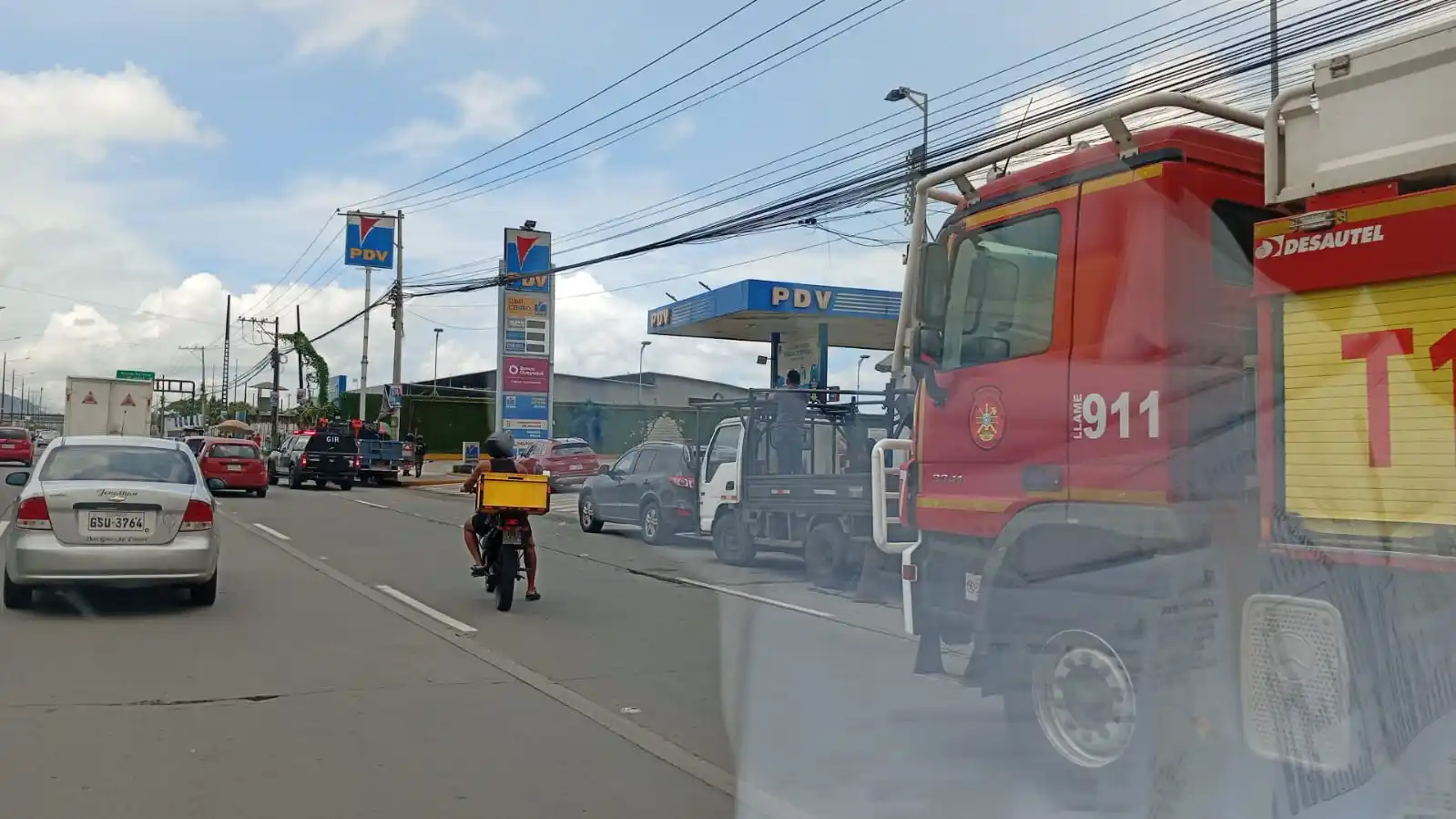 Image from NotiDiario Ecuador: Se reportan amenaza de bomba en el km 14.5 y en el km 20 vía a <a clas...