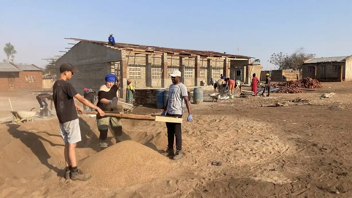 Image from NW Minden-Lübbecke: ➡️ *Großspende aus Bad Oeynhausen baut Schule in Malawi:* Deutsche Jug...