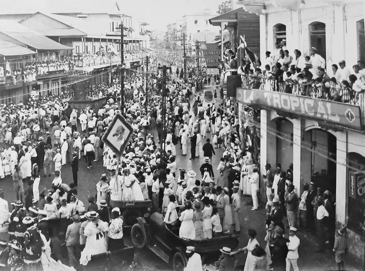 Panamá Vieja Escuela post