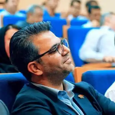 پتروهمکار post