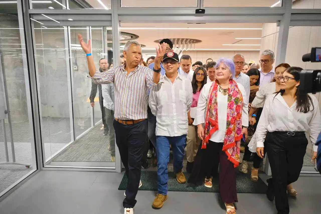 Senadora Gloria Flórez💜 post