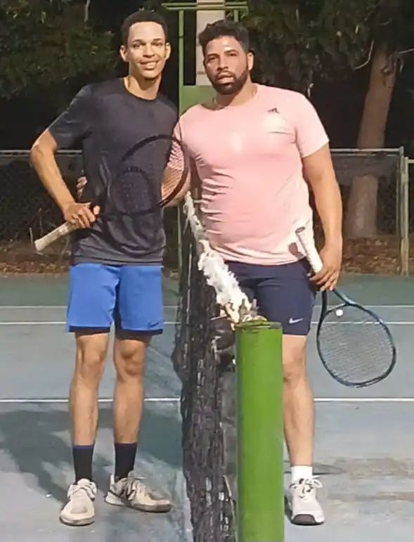 Tennis Mao Valverde post