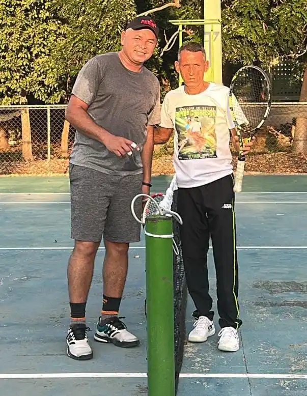 Tennis Mao Valverde post