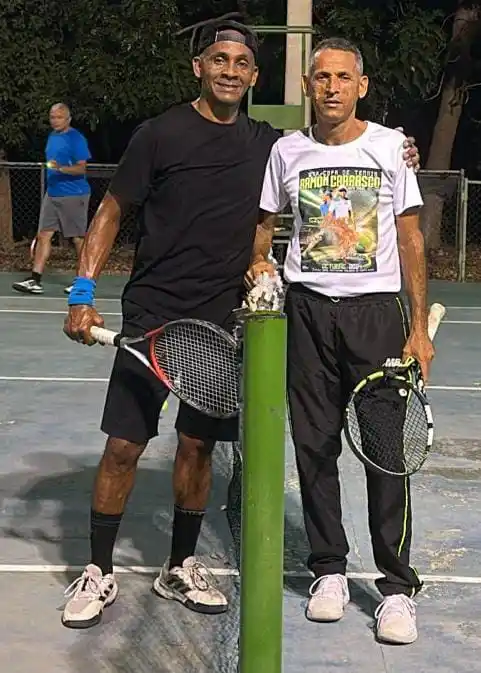 Tennis Mao Valverde post