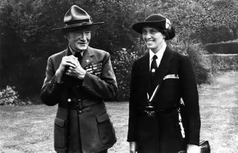 Tomadodeaquiydealla  post