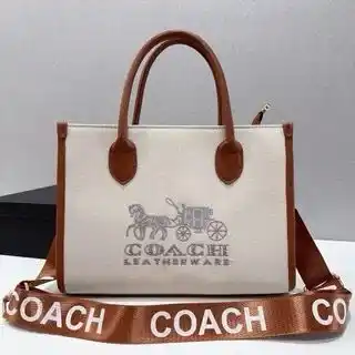 Vogue 👜 post
