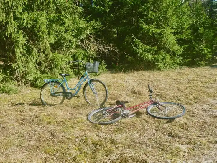 ‧₊˚🖇️✩ 𝔗𝔥𝔞𝔱'𝔰 𝔪𝔢 𝔣𝔯 ₊˚🎧⊹♡ post