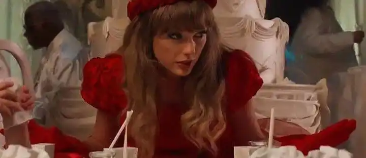 ᨧ 🗽 .  𝟮𝗔𝗠 𝖲աiftiᧉs ꒱꒱ post