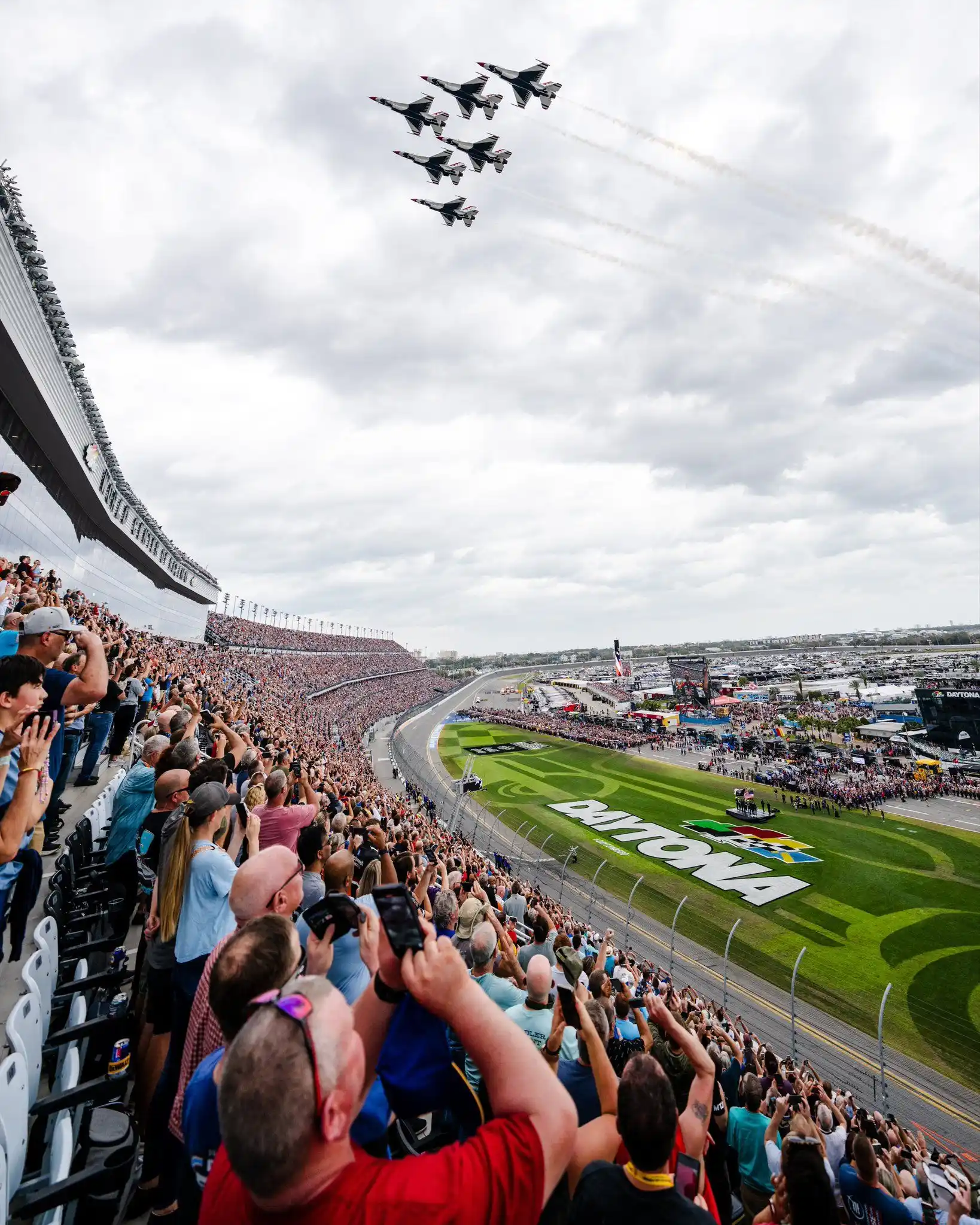 Image from Air Plus News : 🇺🇸 <a class="text-blue-500 hover:underline cursor-pointer" href="/ha...