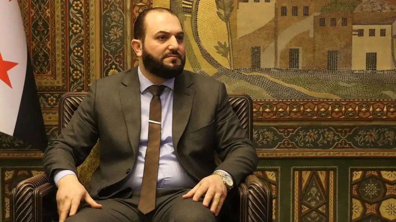Image from الوكالة السورية للأنباء | سنا: محافظ دمشق السيد ماهر محمد مروان يجتمع مع لجنة حي الشاغور وذلك لمناقشة...