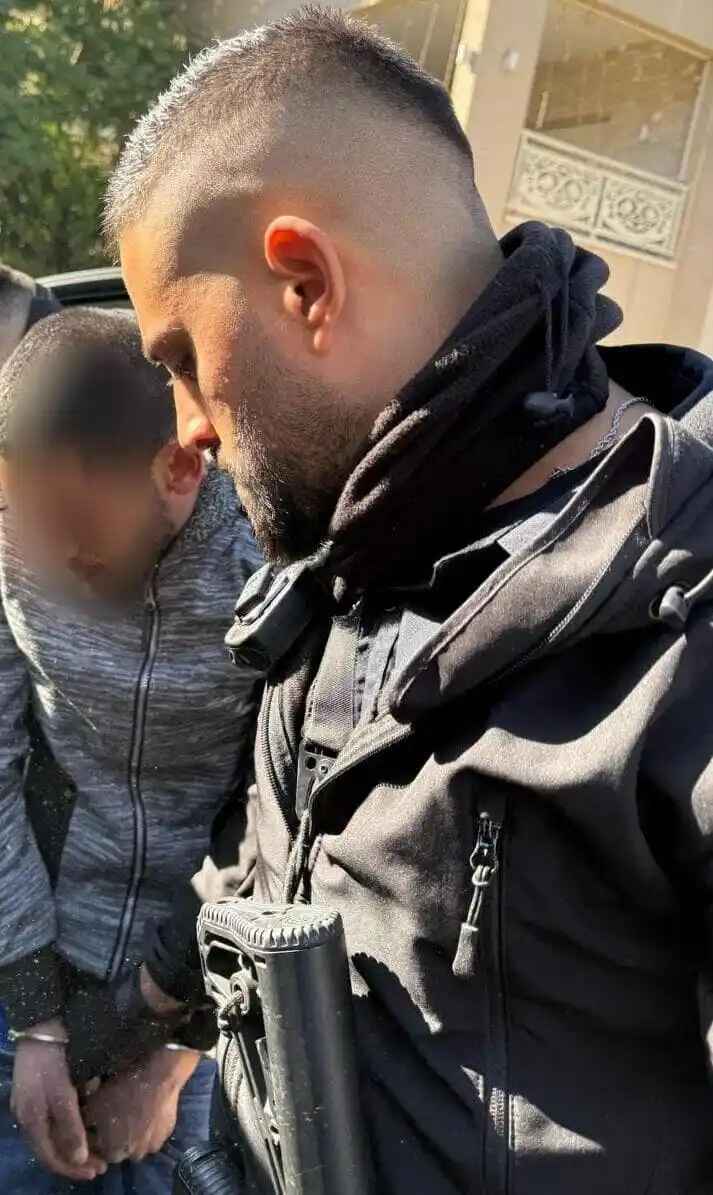 אלישע ירד post