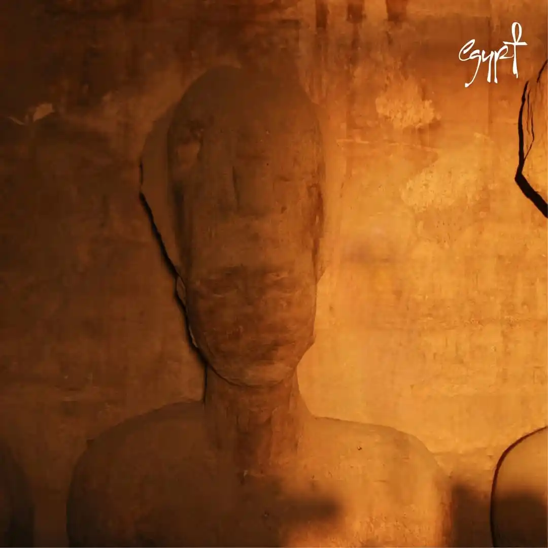 Image from Ancient Egyptian Civilization (AEC): Pictures taken Today of the Phenomena of the Sun rays falling on face ...