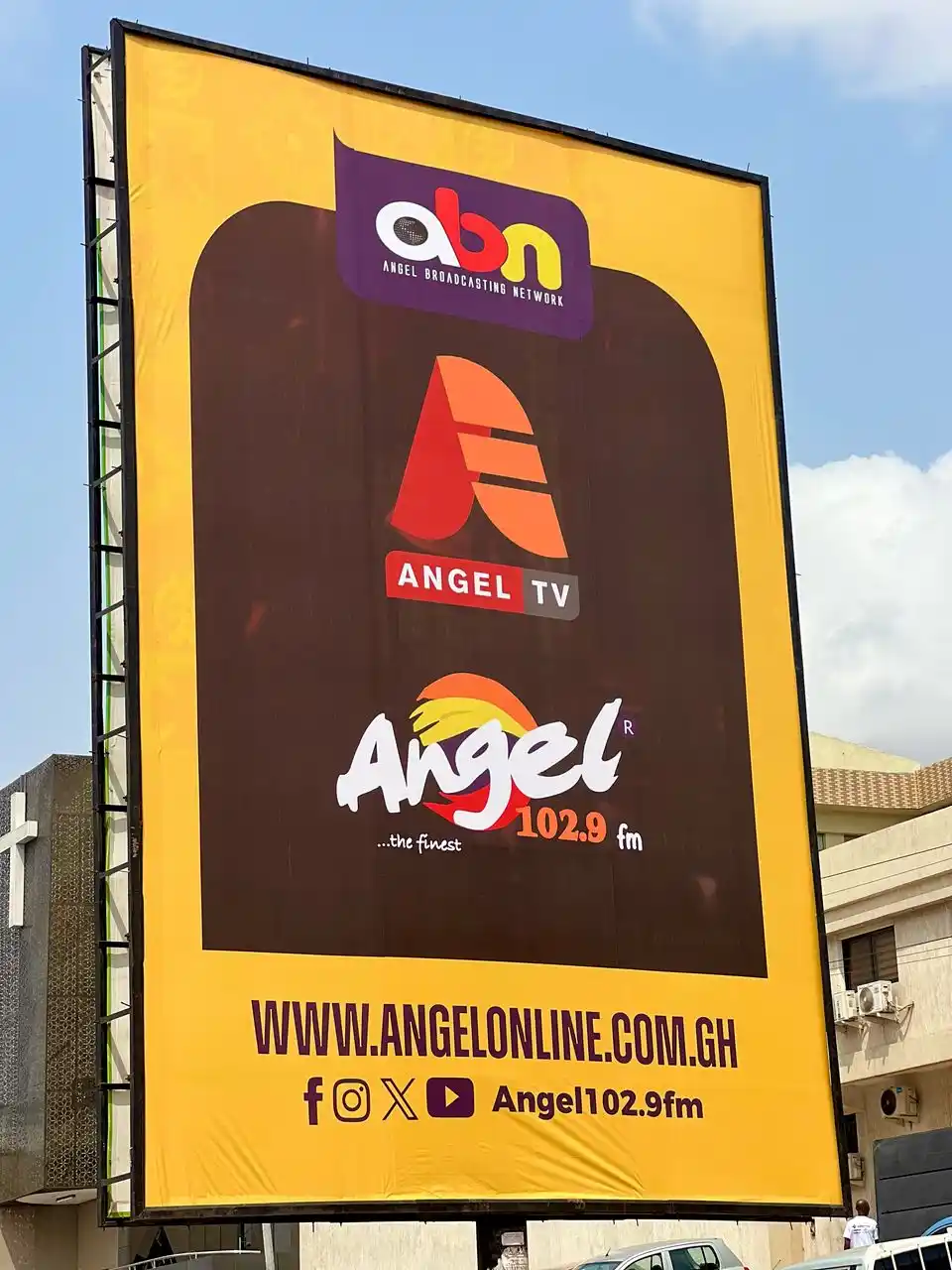 ANGEL 102.9 FM post