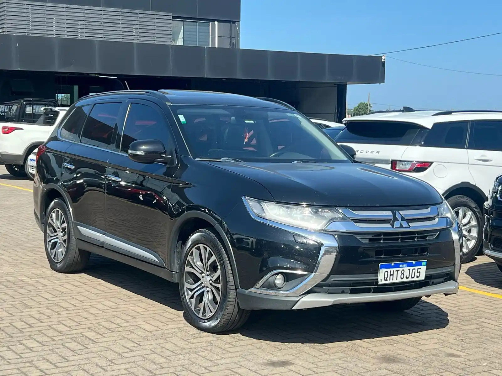 Image from Atacadao Do Carro Autofácil veículos: *MODELO*: OUTLANDER  2.2 DIES. AUT. *KM*: 253.201 *ANO*: 2016 *IPVA PA...