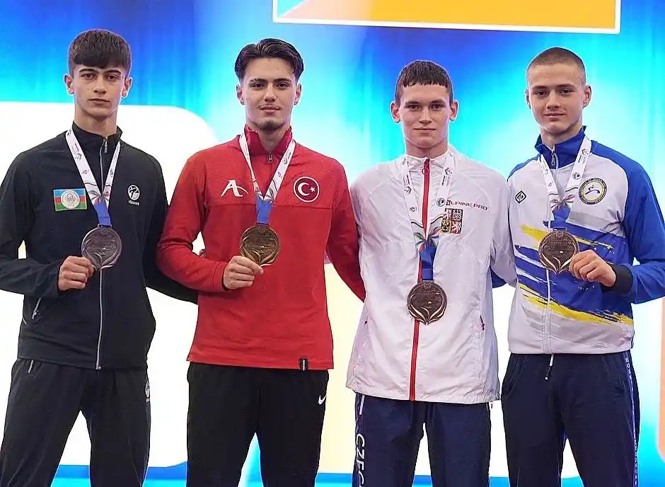 Image from Azərbaycan Karate Federasiyası: *Karateçilərimiz Avropa çempionatından 3 medalla dönürlər* 7-9 fevral...