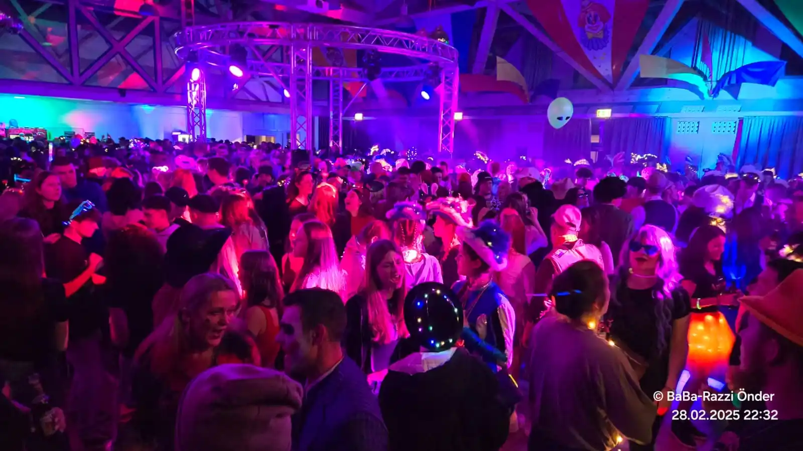 Image from CV BRONNZELL 1968 e. V. | PREMIUM FOASET Fulda: 🎉✨ Die Party geht weiter❣️ ✨🎉 Der Bachrainer Nachtumzug ist zwar abg...