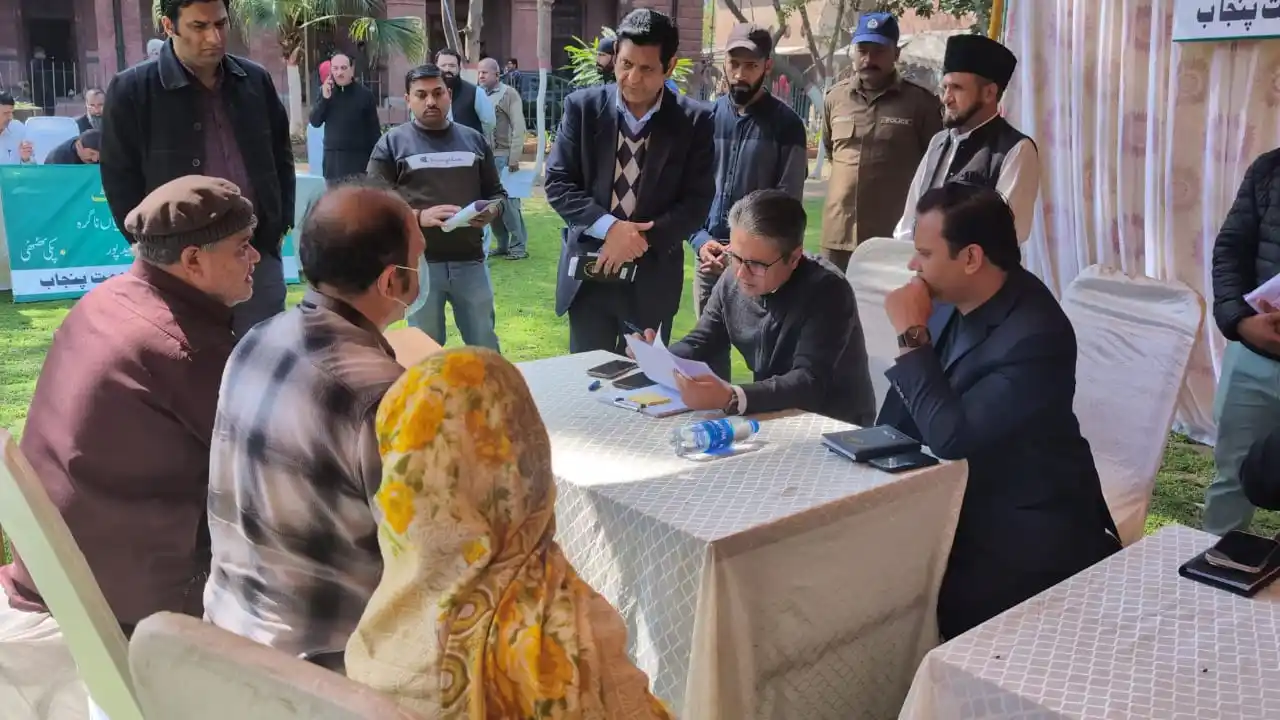 Image from DC Lahore Official: کھلی کچہری! ڈی سی آفس لاہور میں عوامی خدمت کے تحت کھلی کچہری کا انعقا...
