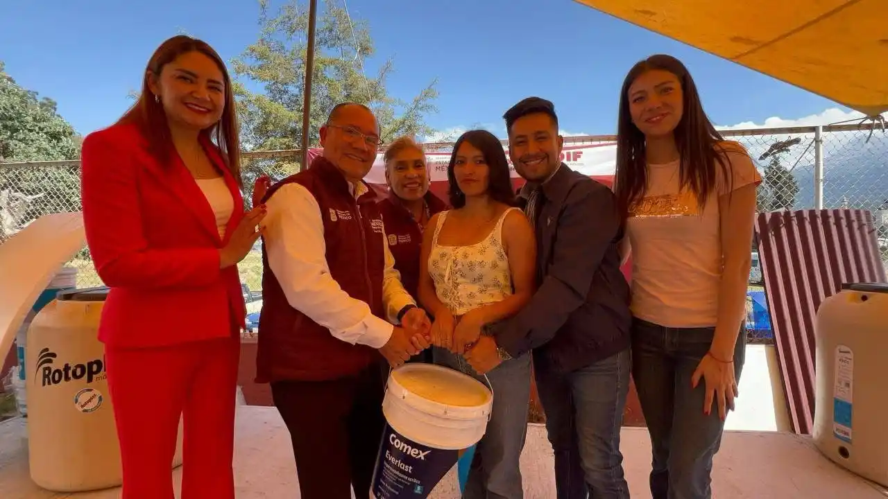 Image from El 30-30: 🧱🏡🧓🏽 En un esfuerzo conjunto por mejorar la calidad de vida de las...