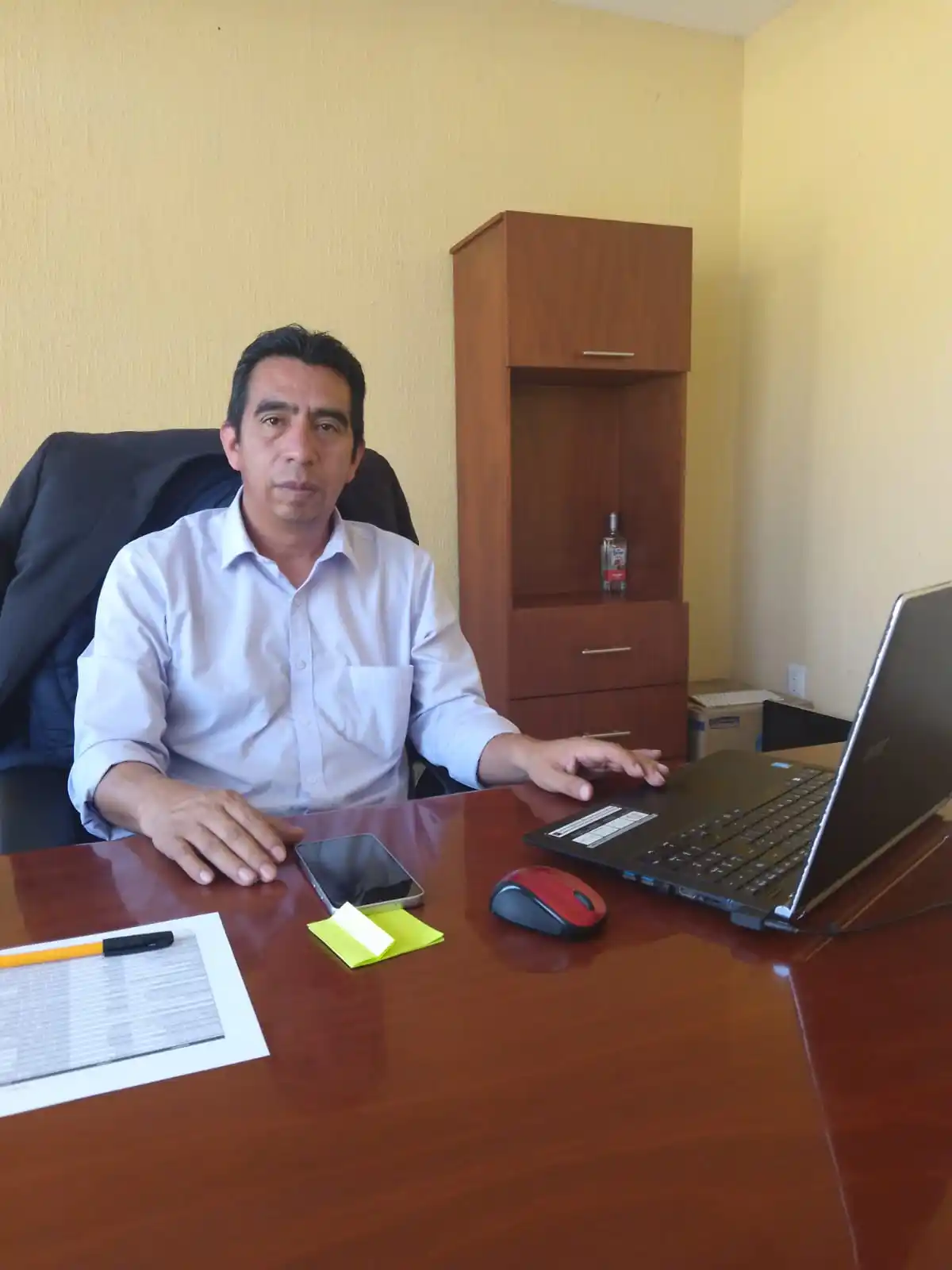 Image from El 30-30: 📖⚖️💦 El presidente municipal de Ecatzingo, Adolfo Soriano "Rocky", p...