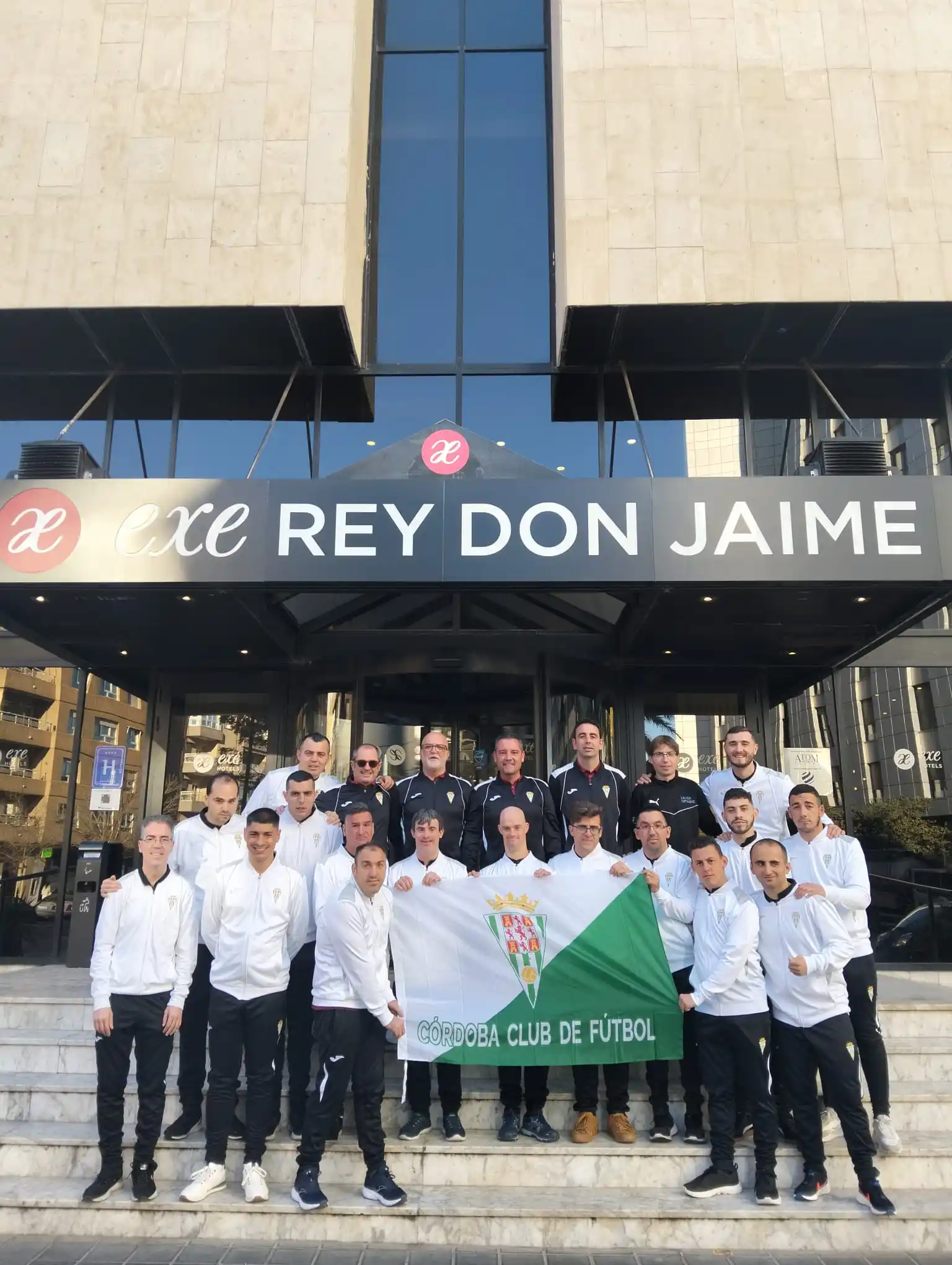 Image from Fundación Córdoba CF: ¡Buenos días! 🙋🏻♂️ Los chicos ya están preparados para que de comie...