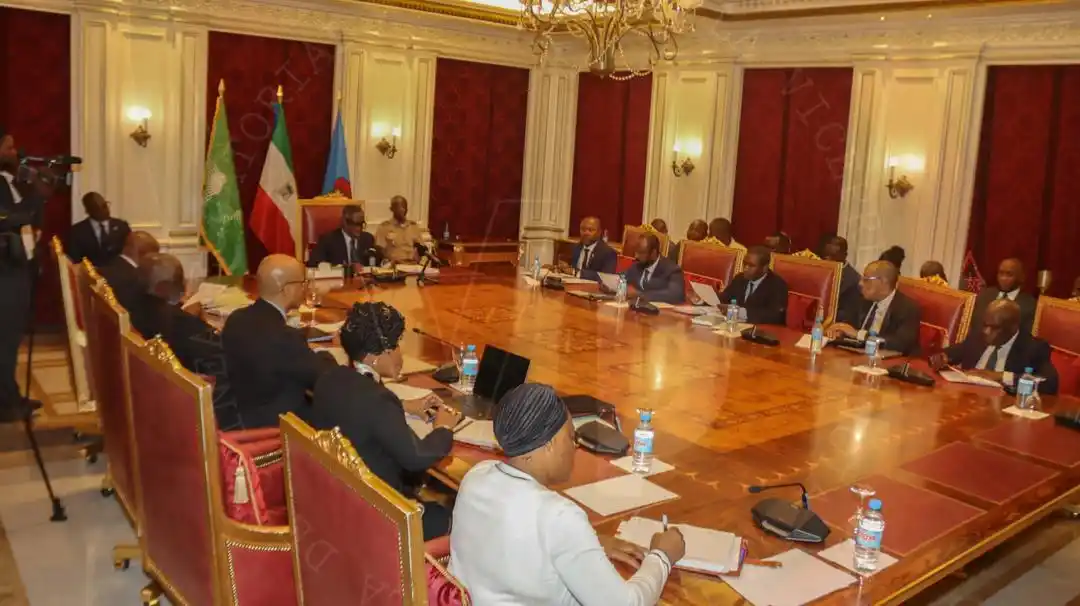 Image from LA VICEPRESS 🌐ℹ️: *Nguema Obiang Mangue revisa la propuesta económica de CMEC para la g...