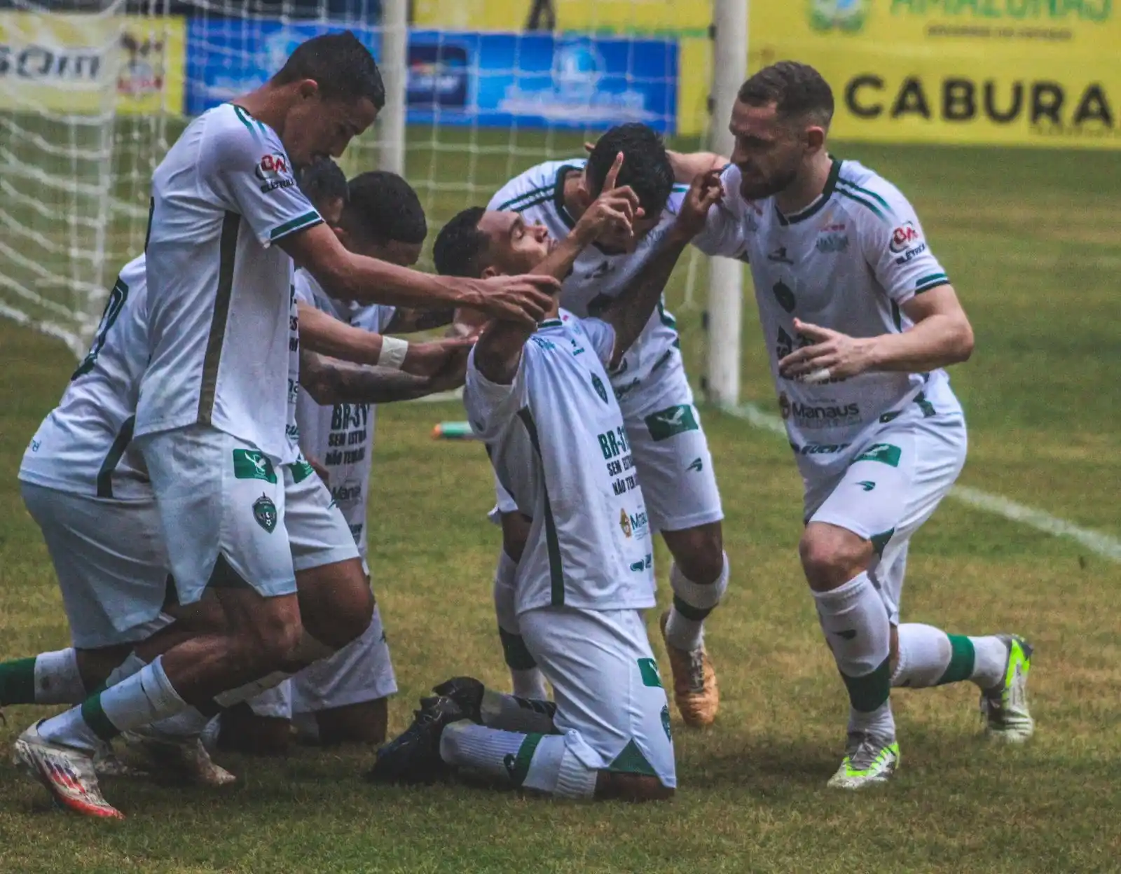 Image from Larissa Balieiro | Informações e Apurações ✍🏼: 📰INTERVALO: O Manaus vai ganhando do RPE Parintins em 1 a 0. O único ...