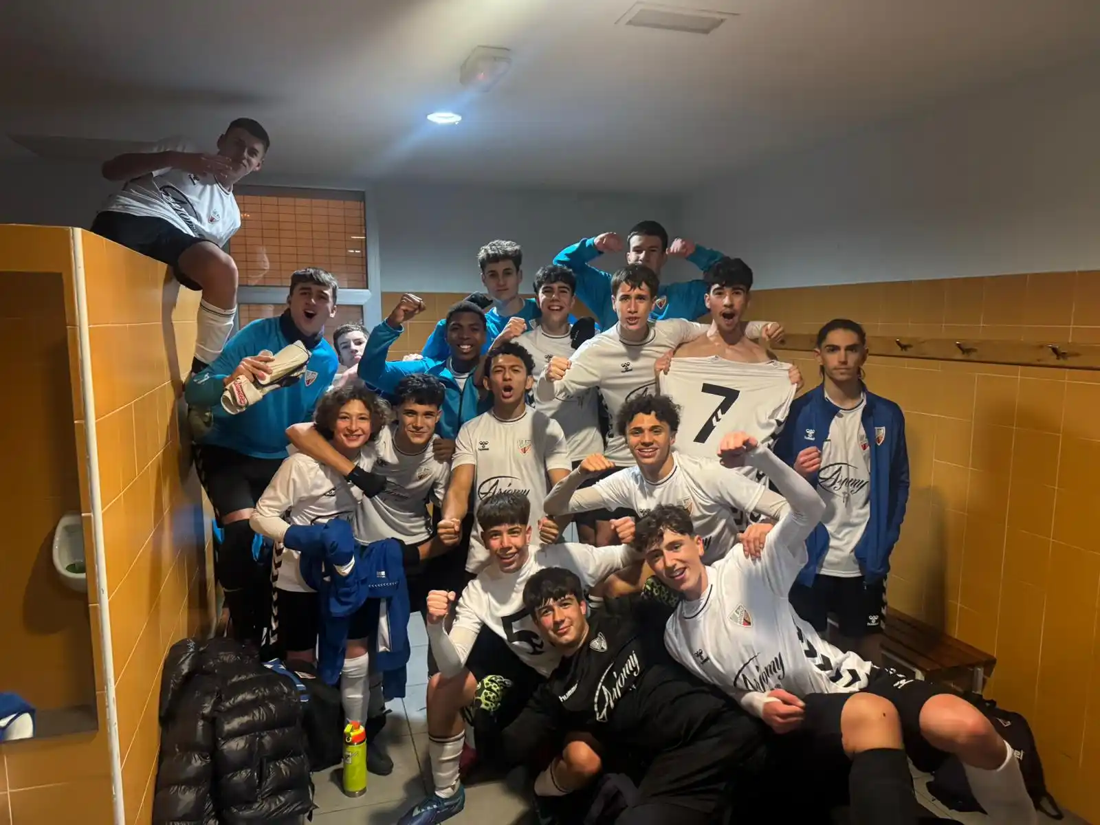 Móstoles Club de Fútbol post